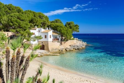 Ontdek het mooiste van Mallorca en Ibiza met onze selectie van kleinschalige retreats, luxe wellnesshotels en Health Spa’s bij de retreatspecialist Puurenkuur sinds 2005. 