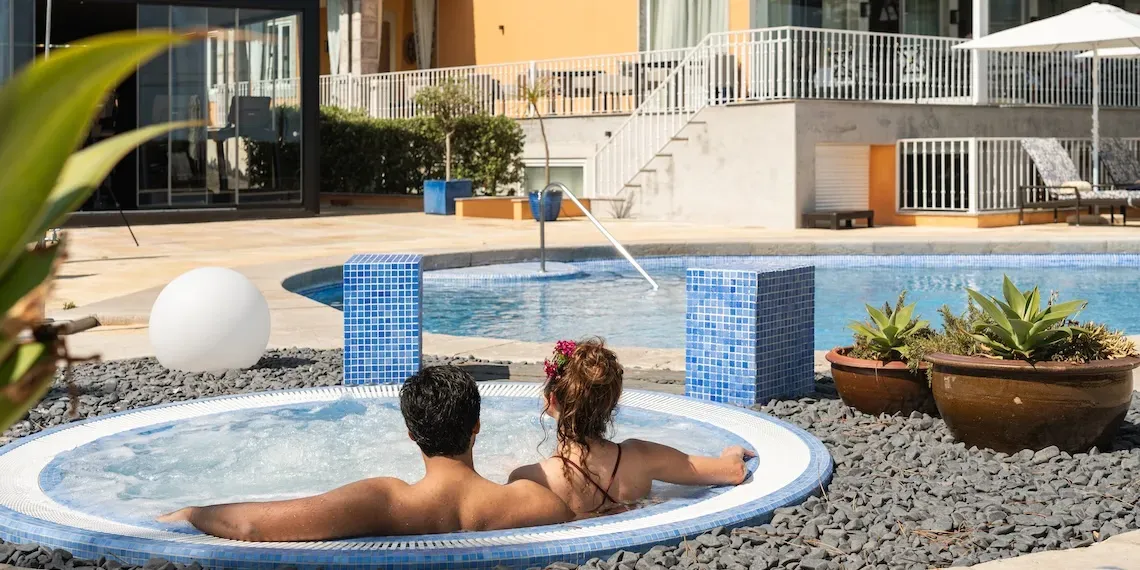 Jacuzzi | Longevity Senses