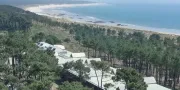 uitzicht op de zee en strand